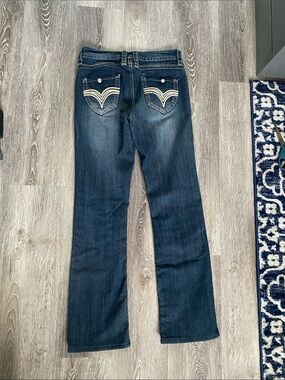 Women's Straight Leg Jeans in Dark Blue with Contrast Pocket Stitching